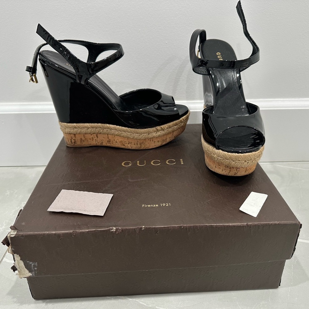 Gucci Glossy Black Patent Wedges